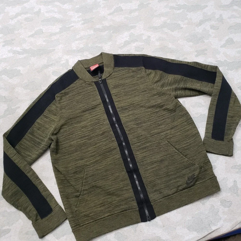 Nike Jacket Womens Medium Green Full‎ Zip Pockets Long Sleeve Sportswear